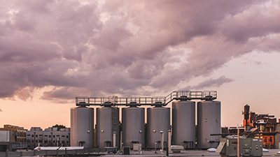 Yards Brewing Company additionally ordered six cylindro-conical 650-bbl tanks including dome covers and catwalk system.